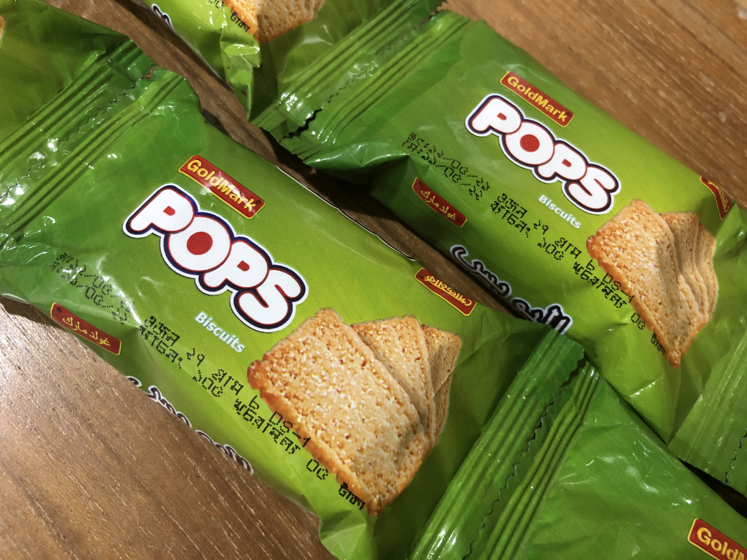 「バングラデシュのコスパ最強の激安ビスケット」Goldmark Pops Biscuits