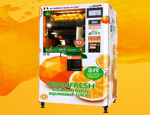 「生絞りオレンジジュース自販機が登場」橙汁先生@ダッカ市