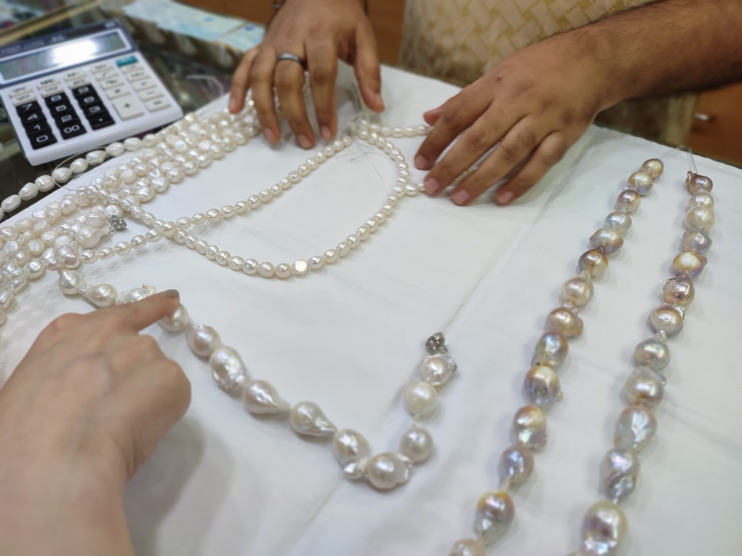 「お土産に最適！真珠を安価で購入でき、テンションが上がるお店」DCC２マーケット＠ダッカ市グルシャン２