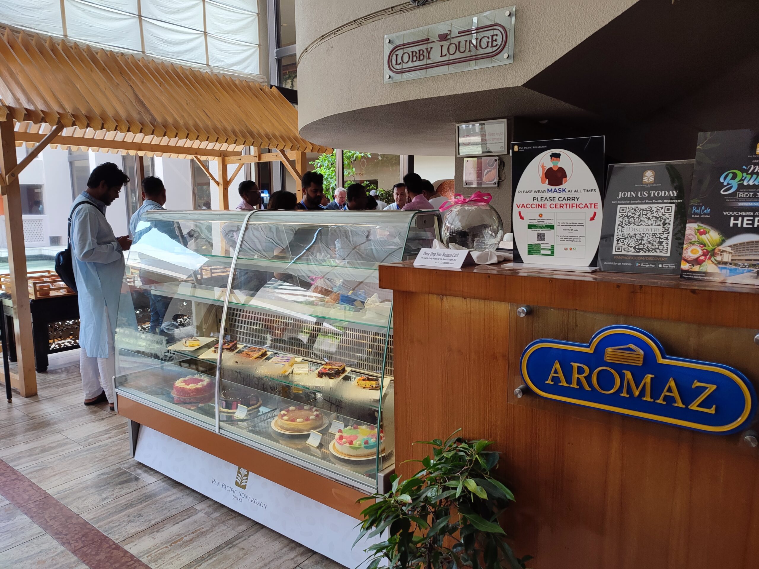 「手土産として活用できるパン♪」Pan Pacific Sonargaon DhakaのLobby Lounge@ダッカ市カウランバザール