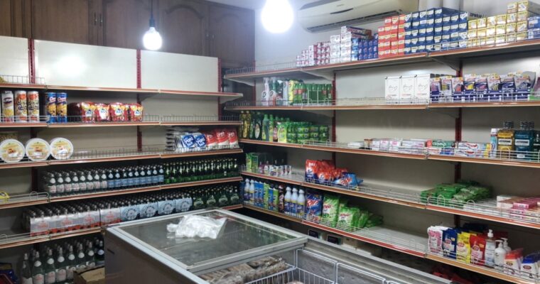 「ボナニに移店も、商品のラインナップに変化なし」ジャーマンブッチャー＠ダッカ市ボナニ
