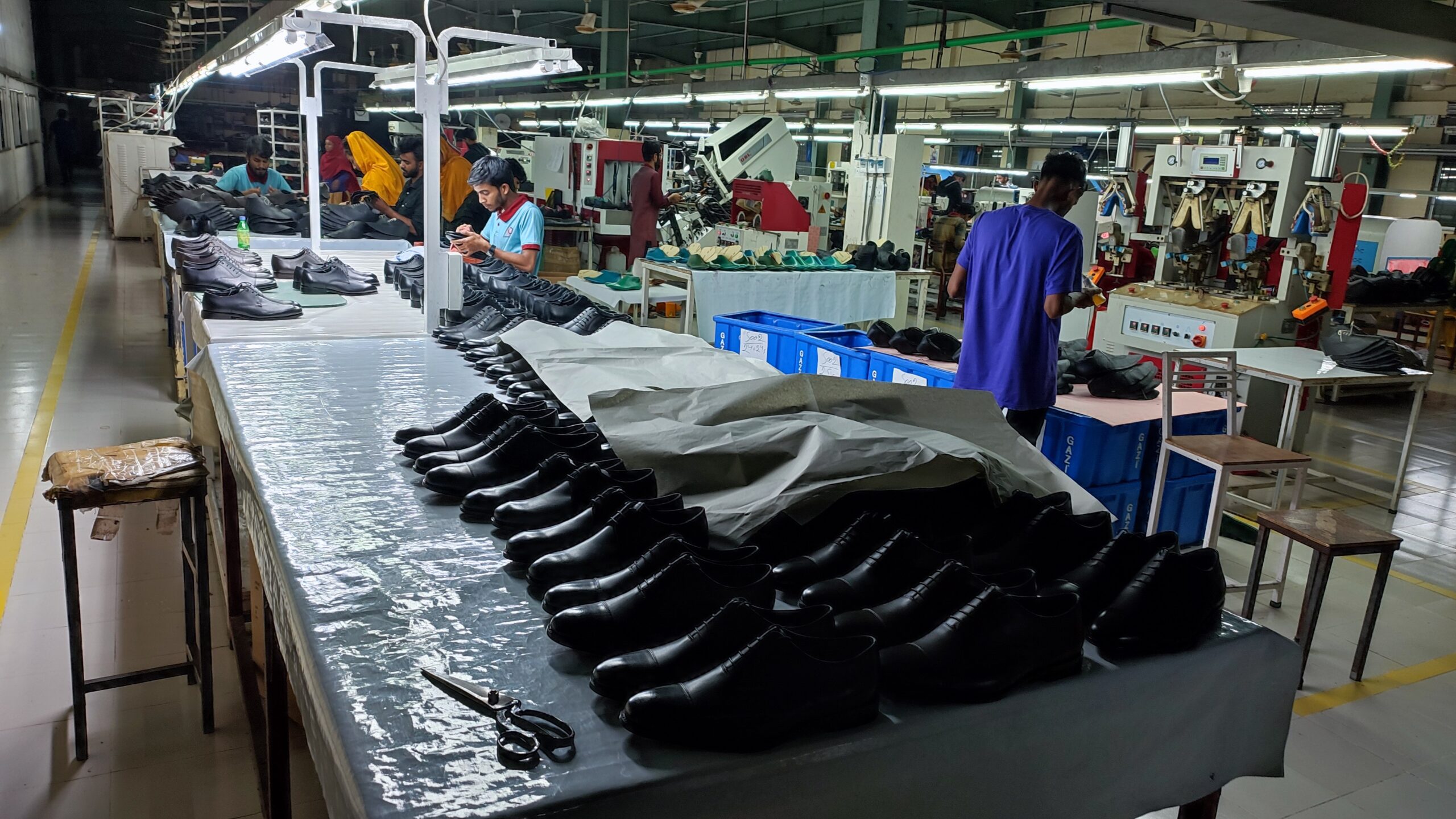「バングラデシュ貧困層の雇用創出へ」ビジネスレザーファクトリーのバングラ工場見学